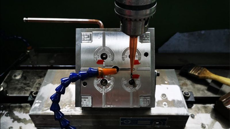 金辉模具有限公司